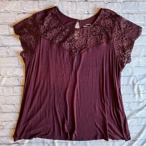 Torrid Super Soft Knits Lace Inlay Blouse Top Maroon “3”
Great condition.
